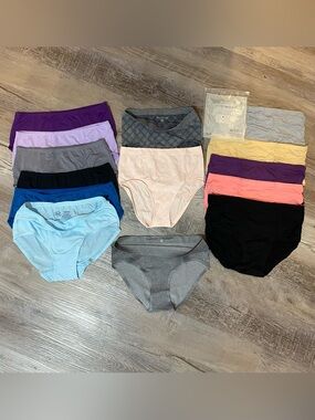 Woman's Medium Size Panties Underwear Lot Of 14 Pairs Briefs/Hi Cut 
Assortment